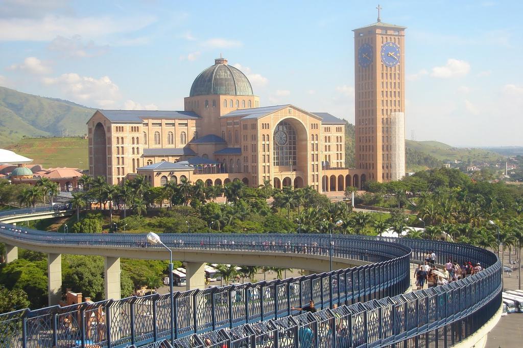 Pousada Soares Aparecida  Exterior photo